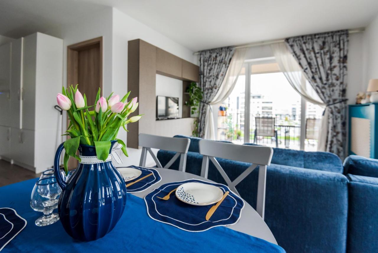 Lovely Chic Studio, On A Beautiful Promenade Apartment Brasov Exterior photo